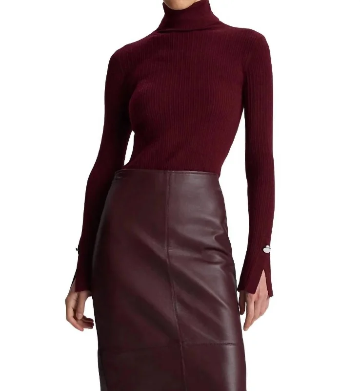 Women's Vacation Attire Contemporary Chic Promotions Jett Top In Burgundy