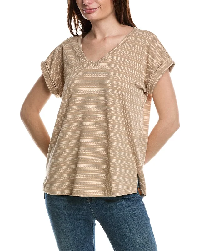 New Arrivals Bobeau V-Neck Pleat Back Top