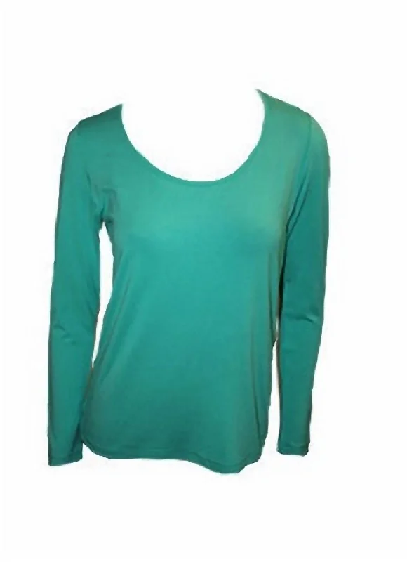 Bid Farewell To The Old Season Scoop-Neck Top In Mint