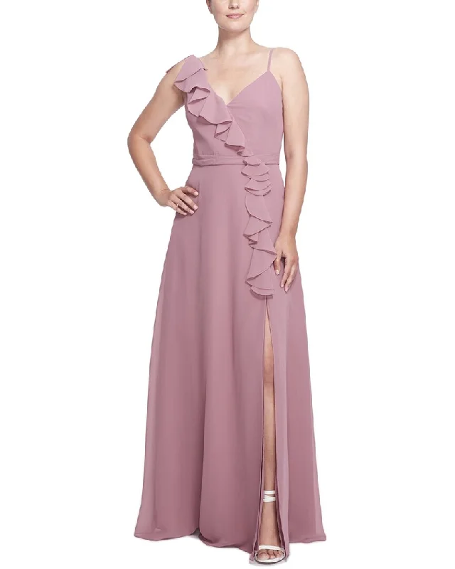 Women's Trendy Attire Sophisticated Style Offers Marchesa Notte Siena Sleeveless Long Gown